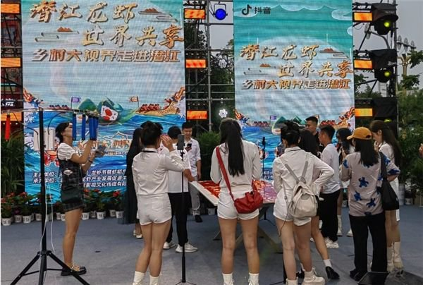 彬江vs拖船直播视频,一场江西小镇的土味对决凭什么火遍全网? 彬江vs拖船直播视频,一场江西小镇的土味对决凭什么火遍全网?
