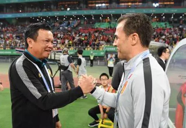 国足vs泰国直播完整视频，昨晚熬夜看完，有些话不吐不快